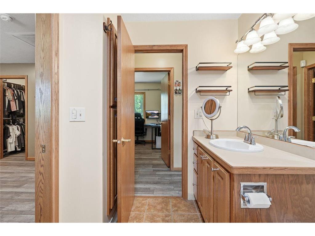 1604 W 131st Street Burnsville MN 55337 7083552 image30