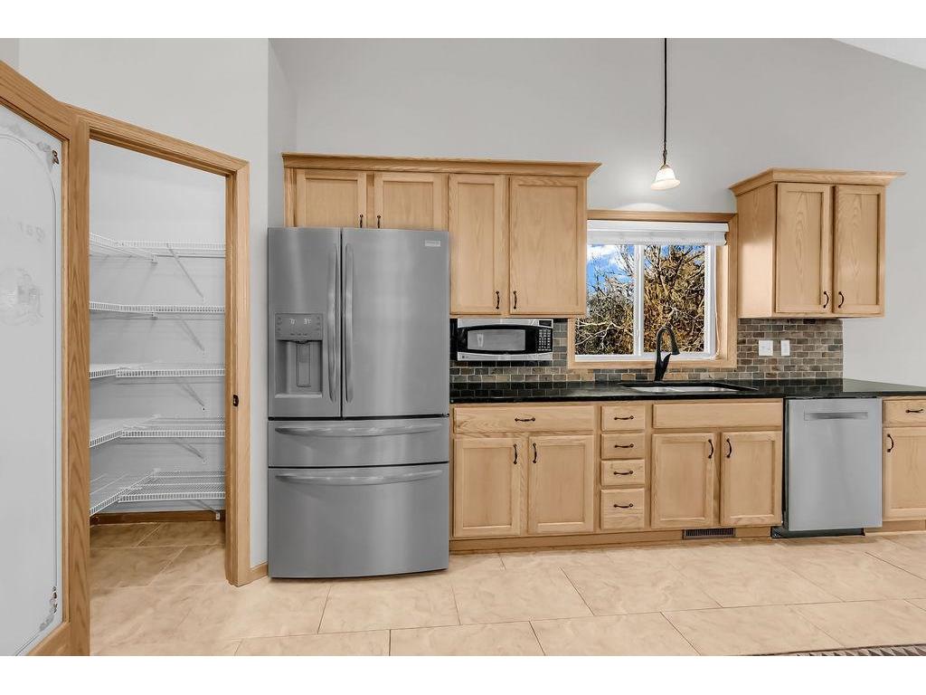 16045 Kennard Court Lakeville MN 55044 6820408 image20