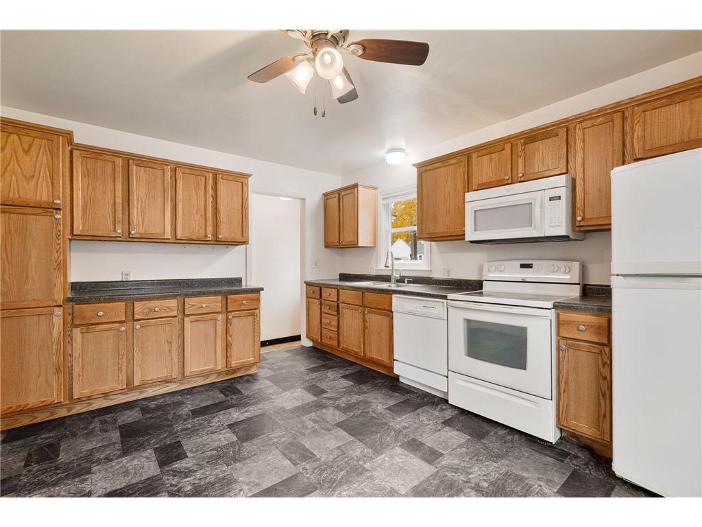 1605 6th Street SE Austin MN 55912 6818614 image2