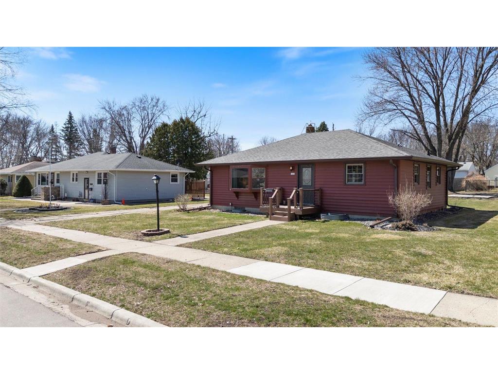 1605 Knight Avenue N Glencoe MN 55336 7014901 image1