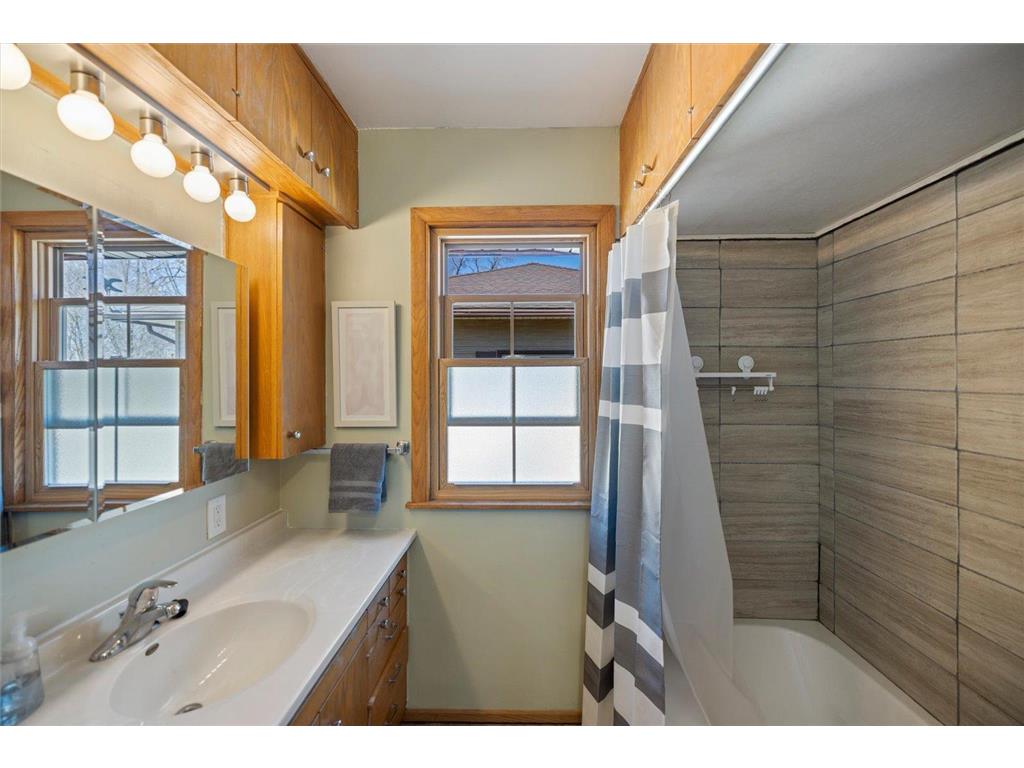1605 Knight Avenue N Glencoe MN 55336 7014901 image22