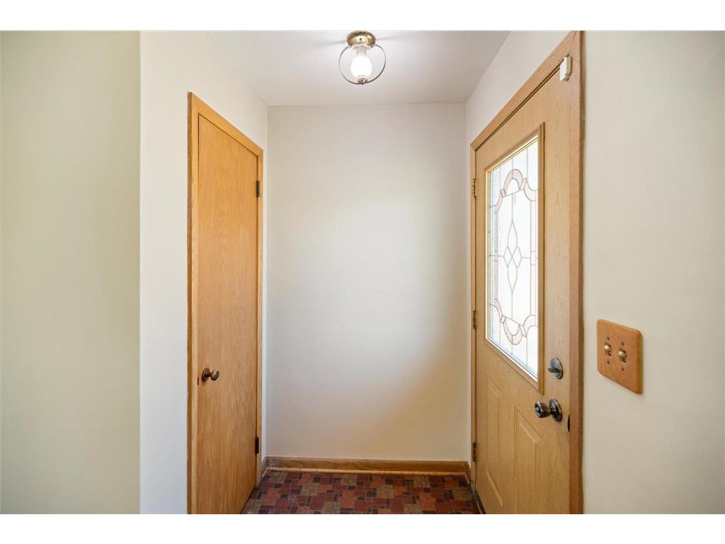 1605 Knight Avenue N Glencoe MN 55336 7014901 image9