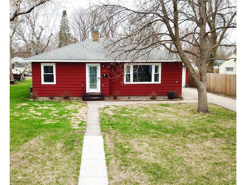 1606 Cedar Street, Alexandria, MN, 56308 MLS 6366504 Edina Realty