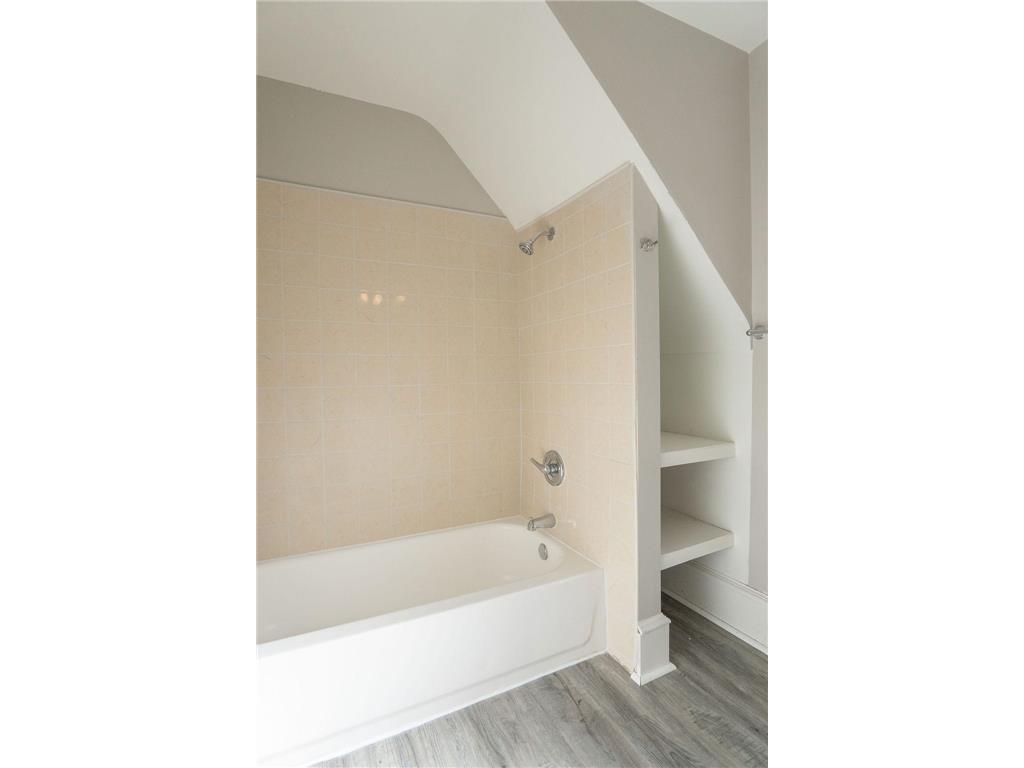 1606 Concordia Avenue Saint Paul MN 55104 7072271 image21