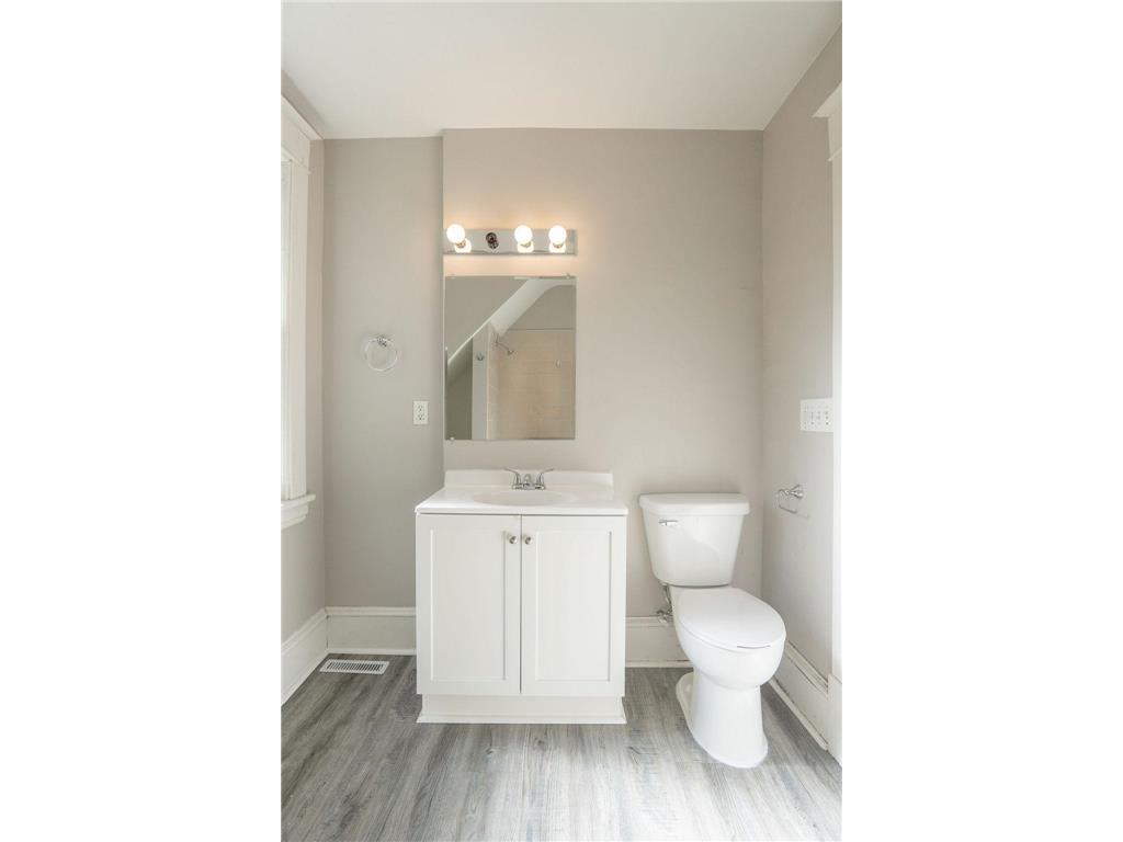 1606 Concordia Avenue Saint Paul MN 55104 7072271 image22