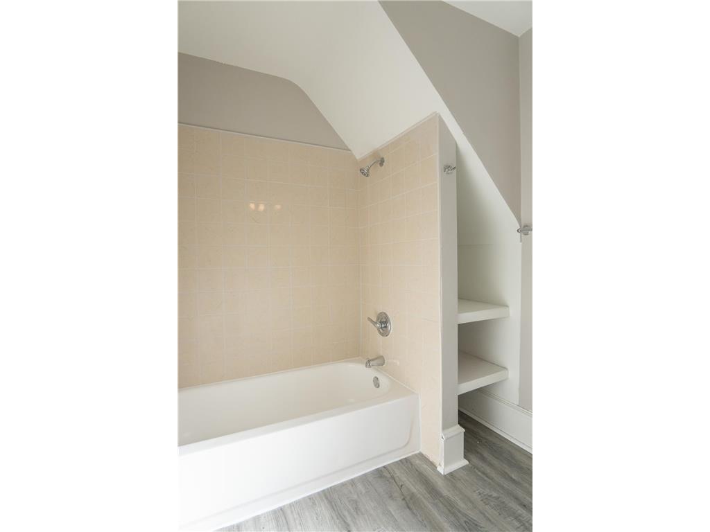 1606 Concordia Avenue Saint Paul MN 55104 7093112 image21