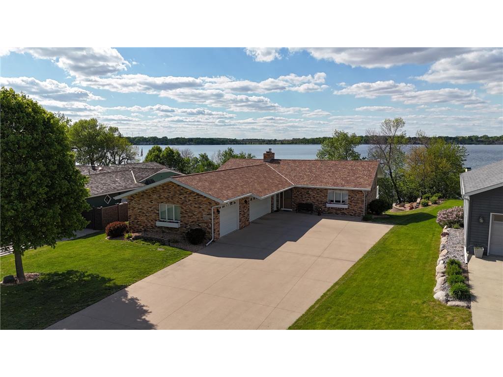 1606 S Shore Drive Worthington MN 56187 - Okabena 6647085 image1
