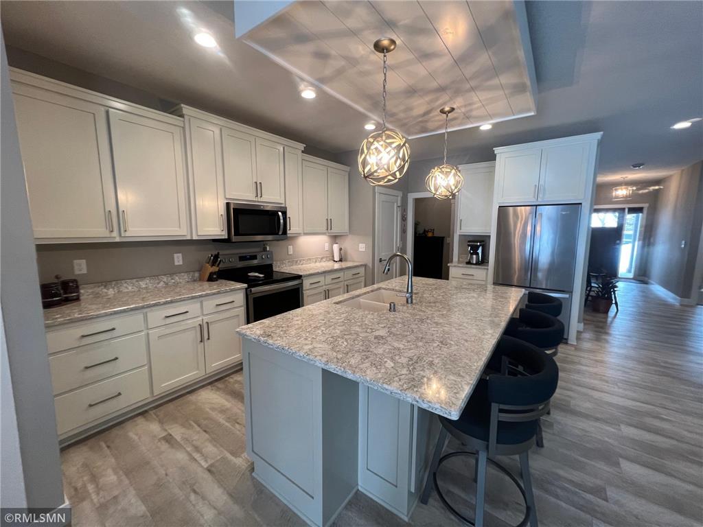 1607 3rd Street SE, New Prague, MN 56071 MLS 6331653 Edina Realty