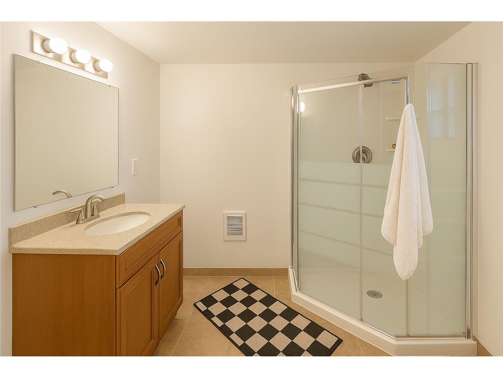 1607 Van Buren Avenue Saint Paul MN 55104 7102391 image25