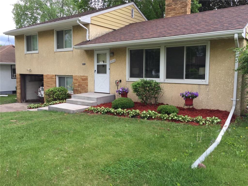 1608 6th Street E Saint Paul MN 55106 6349472 image1