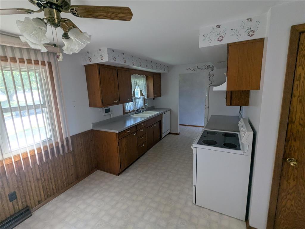 1608 Plainview Lane Albert Lea MN 56007 6787262 image8