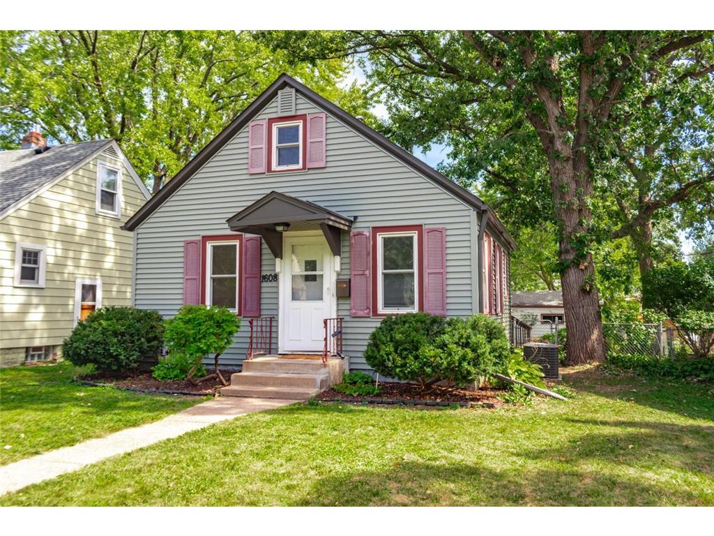 1608 St. Albans Street N Saint Paul MN 55117 6428827 image1