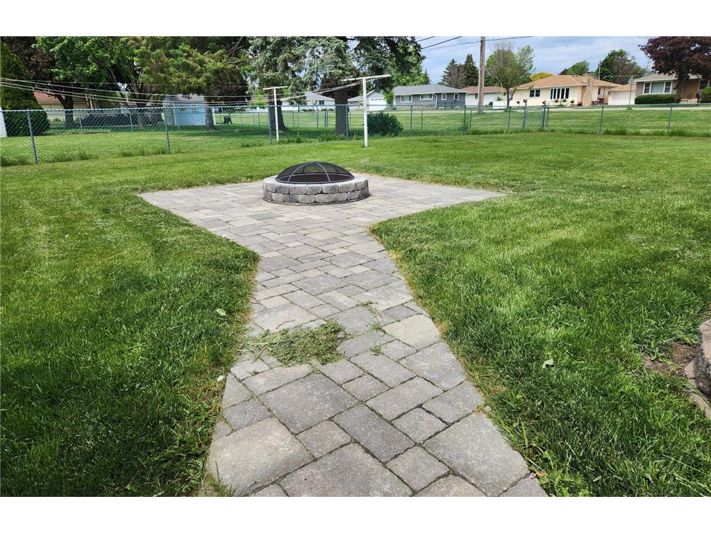 1608 W King Street Winona MN 55987 7079639 image34