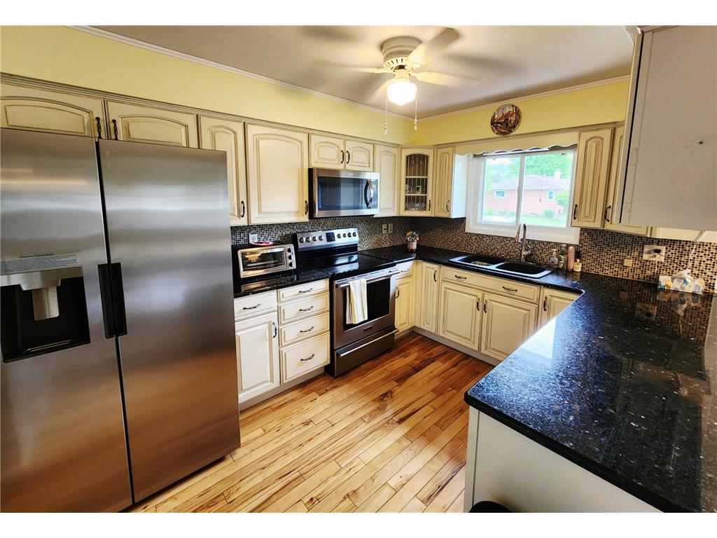 1608 W King Street Winona MN 55987 7079639 image7