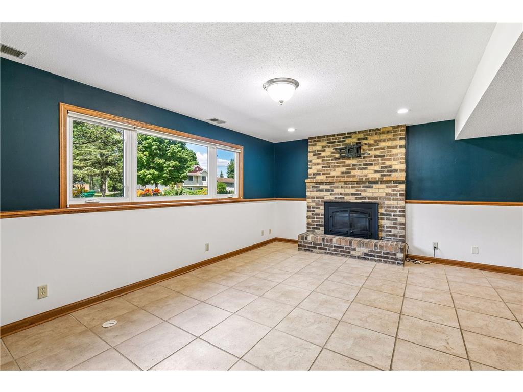 16082 Finland Avenue W Lakeville MN 55068 7091956 image25