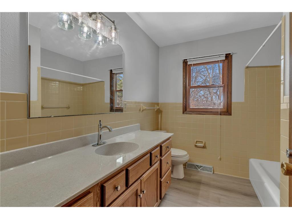 1609 7 1/2 Street SW Willmar MN 56201 7032439 image15