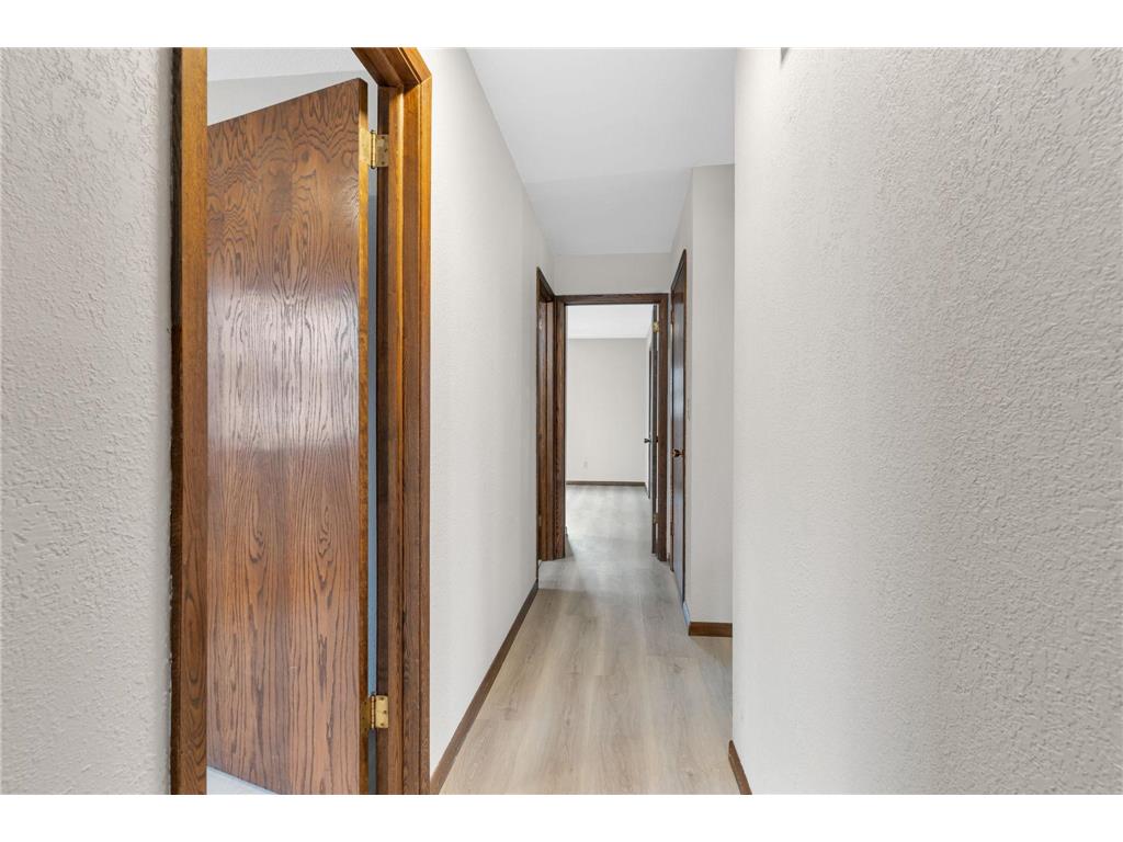 1609 7 1/2 Street SW Willmar MN 56201 7032439 image19