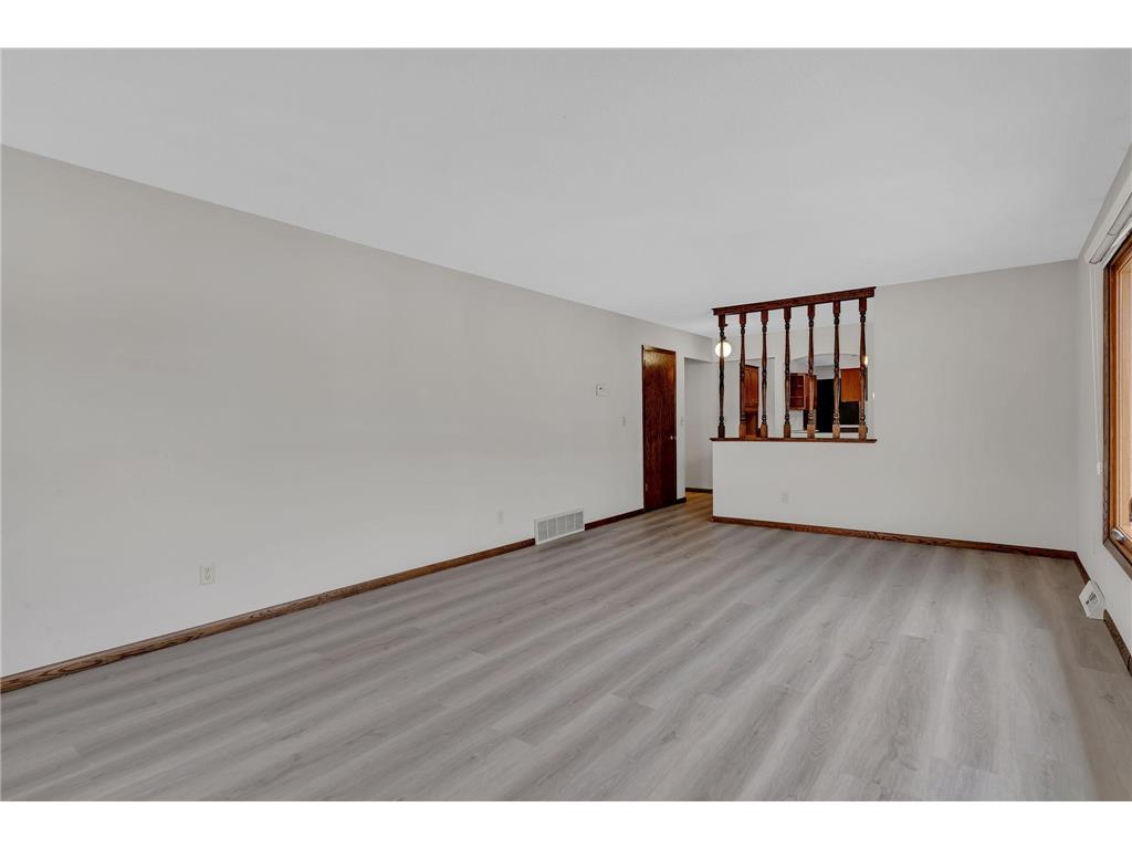 1609 7 1/2 Street SW Willmar MN 56201 7032439 image8