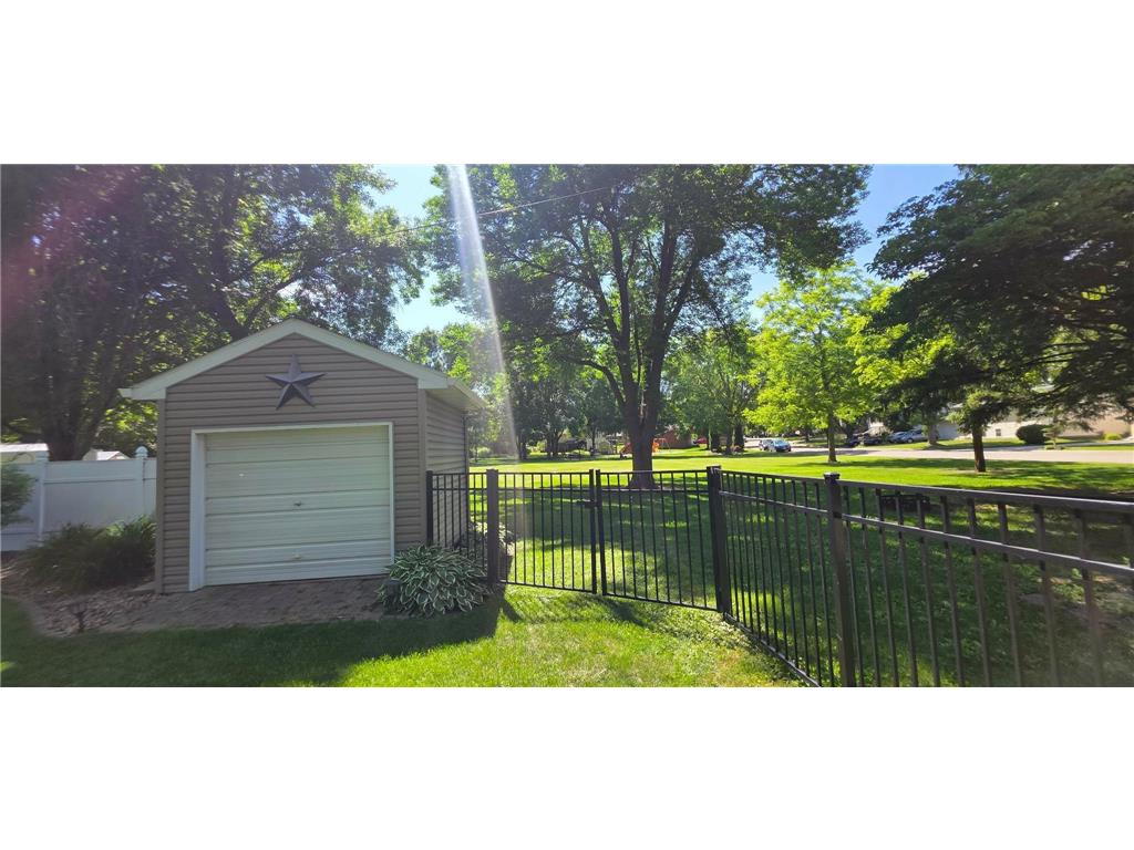 1609 Garfield Avenue Albert Lea MN 56007 7087331 image14