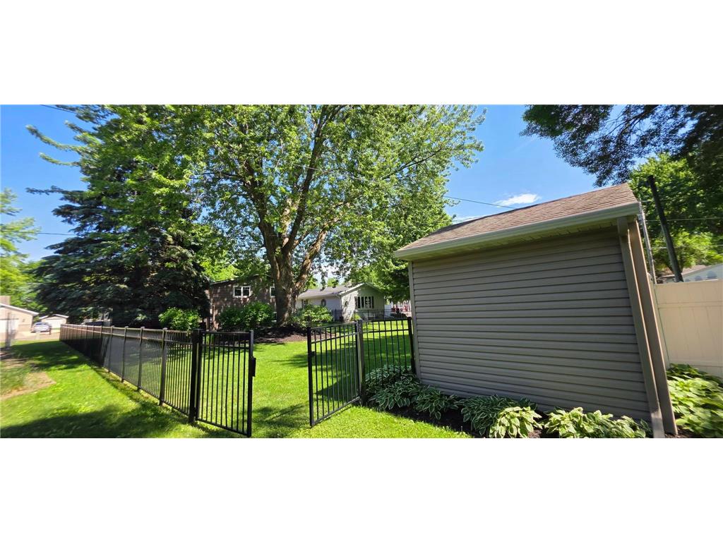 1609 Garfield Avenue Albert Lea MN 56007 7087331 image17