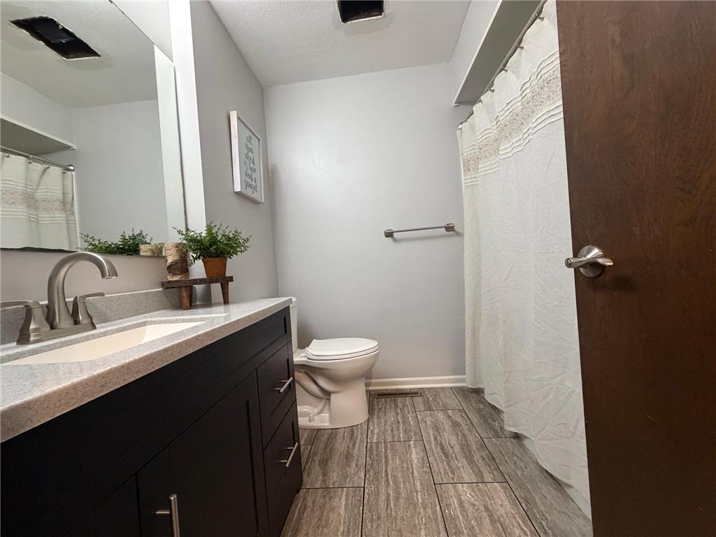 1609 Gateway Drive Albert Lea MN 56007 7078145 image8