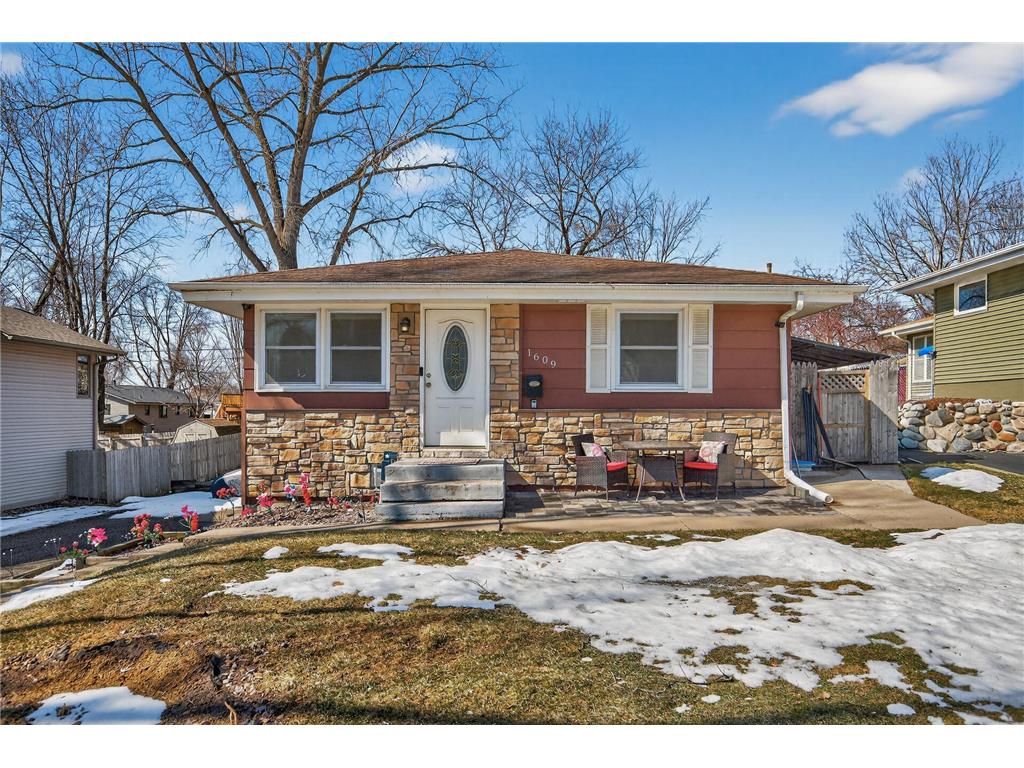 1609 Hillsboro Avenue N Golden Valley MN 55427 7040663 image12