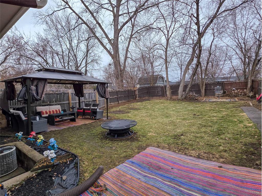 1609 Hillsboro Avenue N Golden Valley MN 55427 7040663 image26