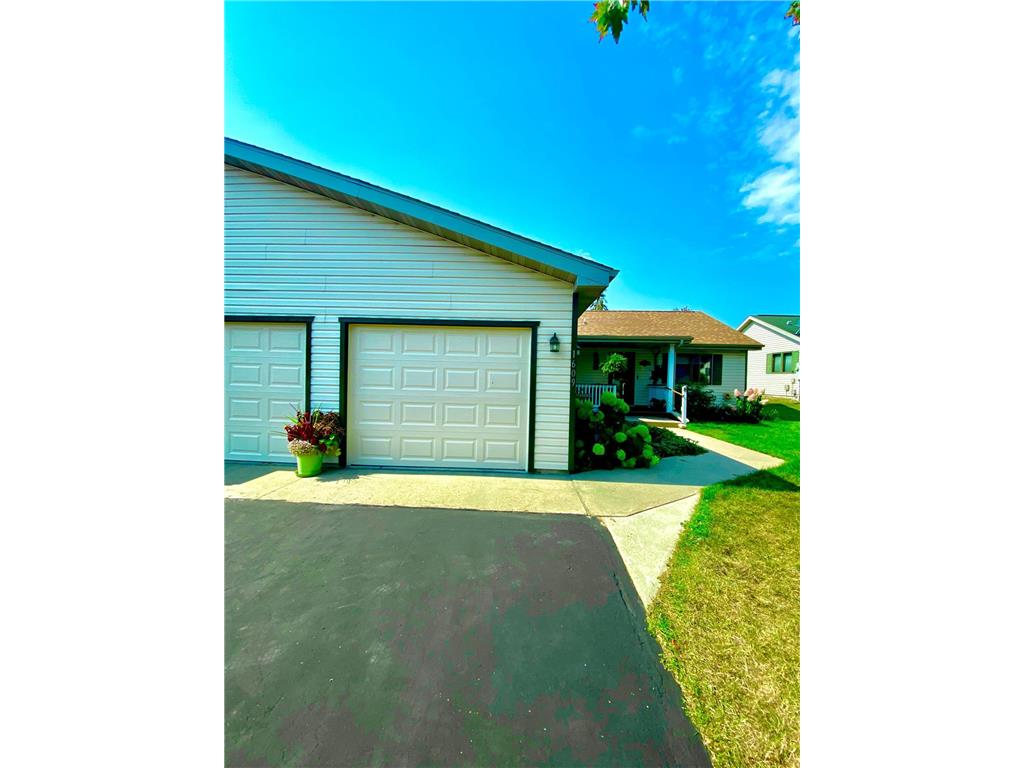 1609 SE 3rd Avenue Grand Rapids MN 55744 6600078 image1