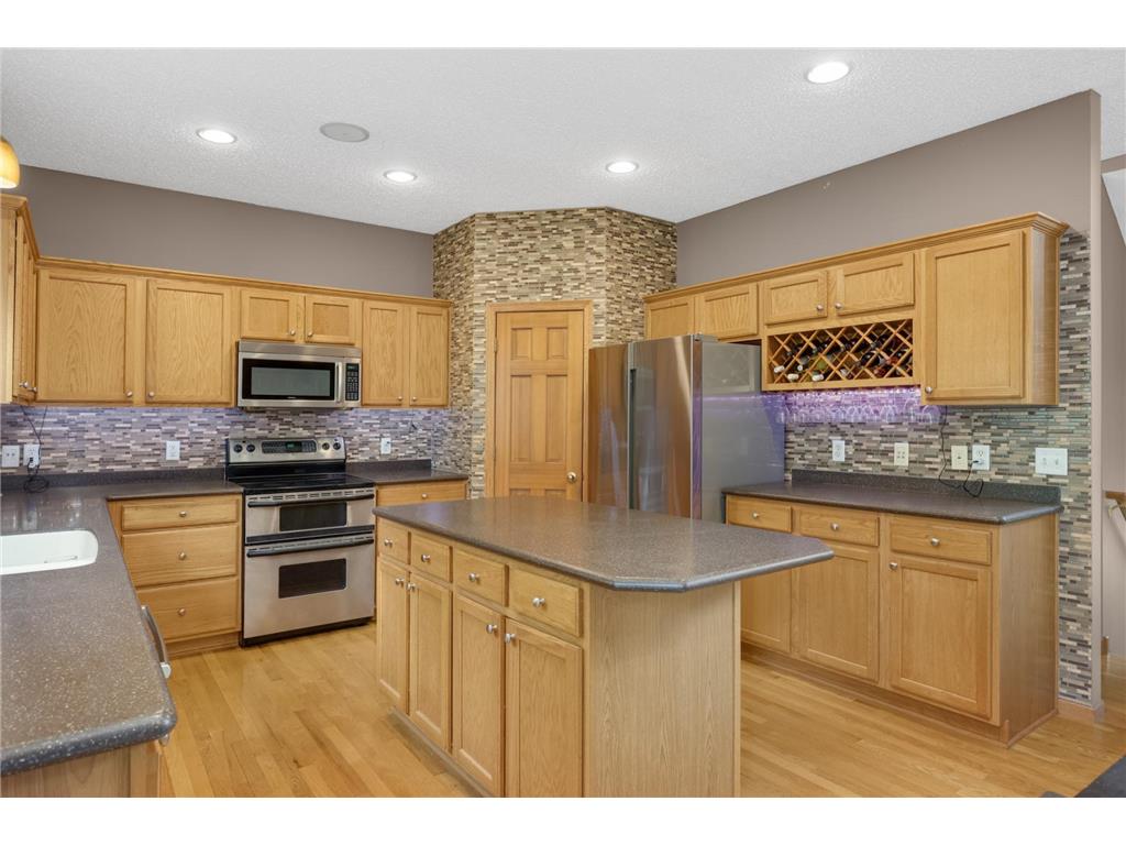 16098 Kennard Court Lakeville MN 55044 7072486 image4