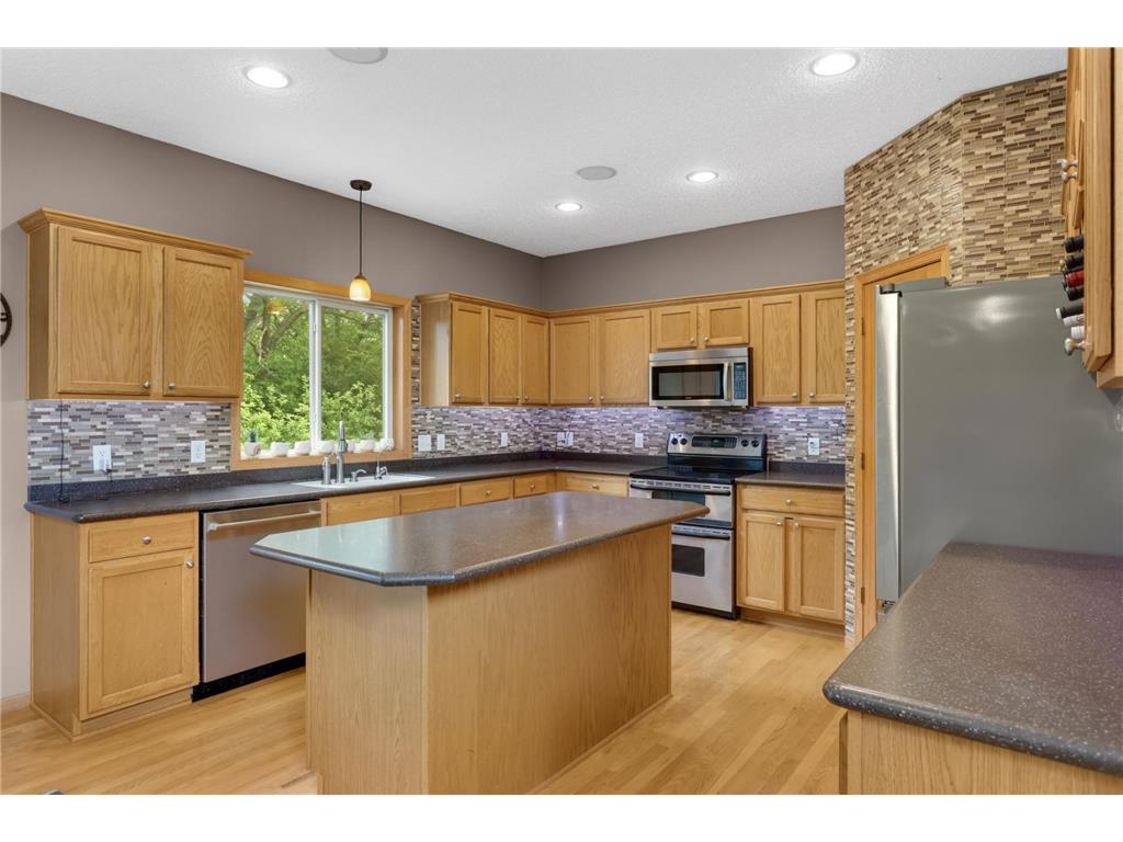 16098 Kennard Court Lakeville MN 55044 7072486 image5