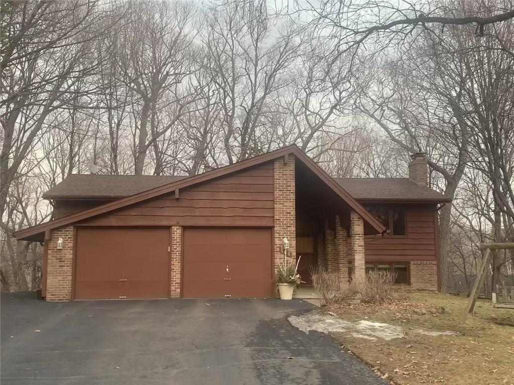 161 Choctaw Circle Chanhassen MN 55317 - Lotus Lake 7067163 image1