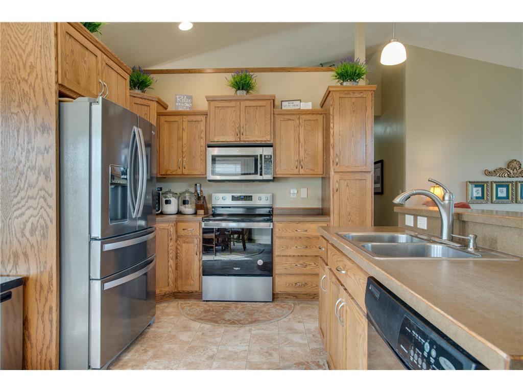 1610 42nd Avenue S Moorhead MN 56560 7037675 image16
