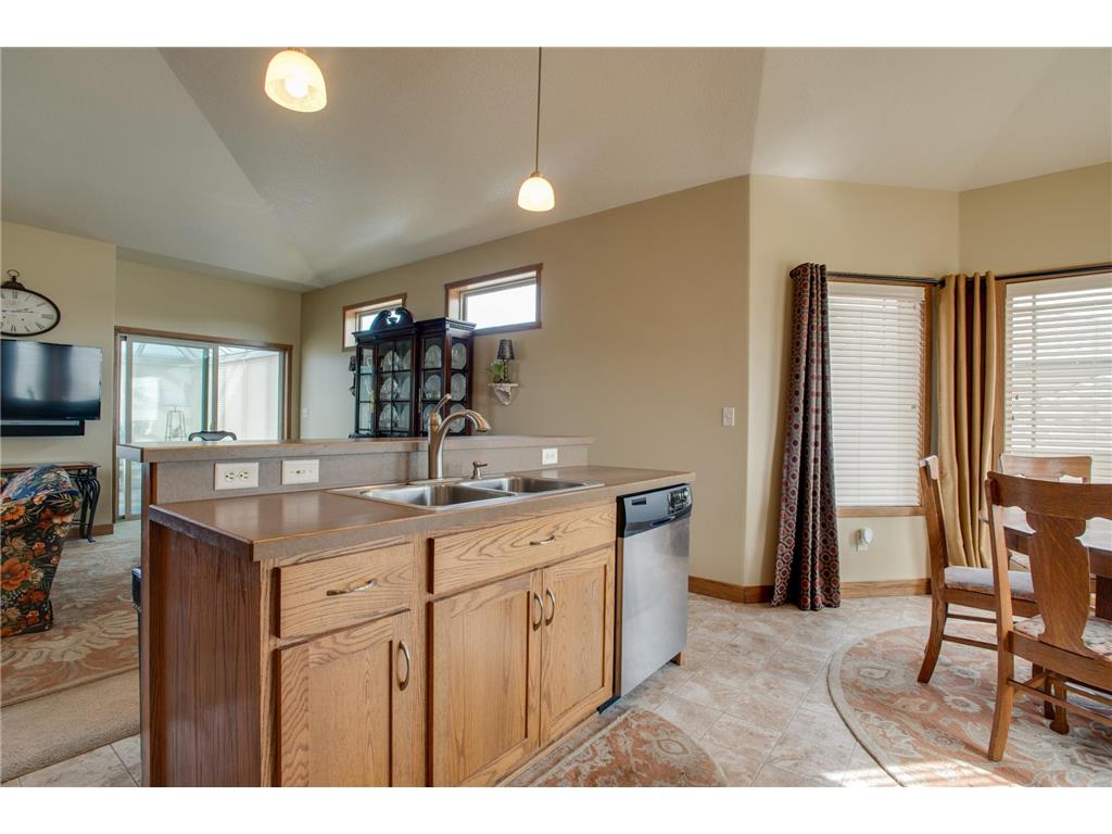 1610 42nd Avenue S Moorhead MN 56560 7037675 image17