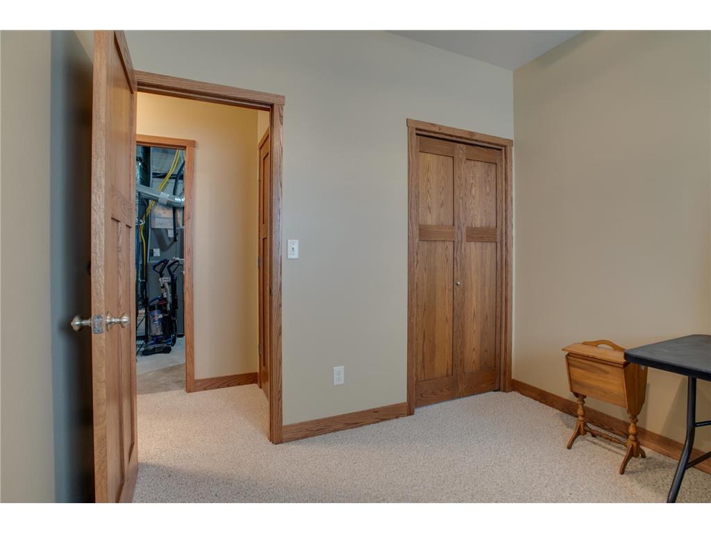 1610 42nd Avenue S Moorhead MN 56560 7037675 image46