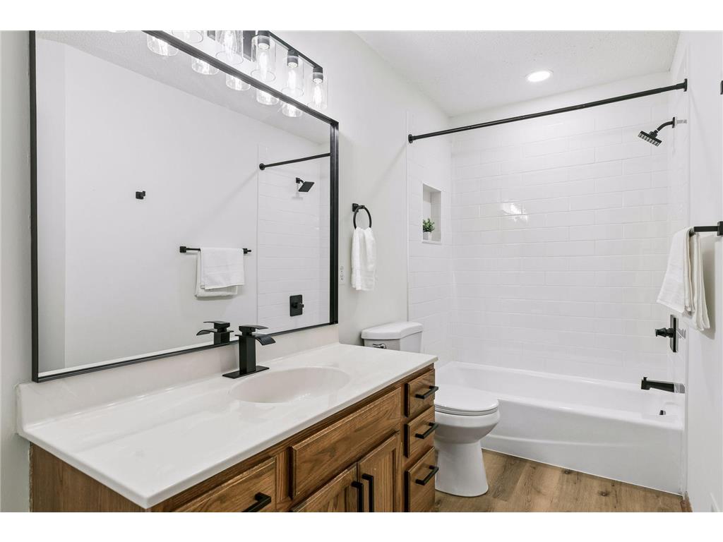1610 Burns Avenue Saint Paul MN 55106 7066888 image15
