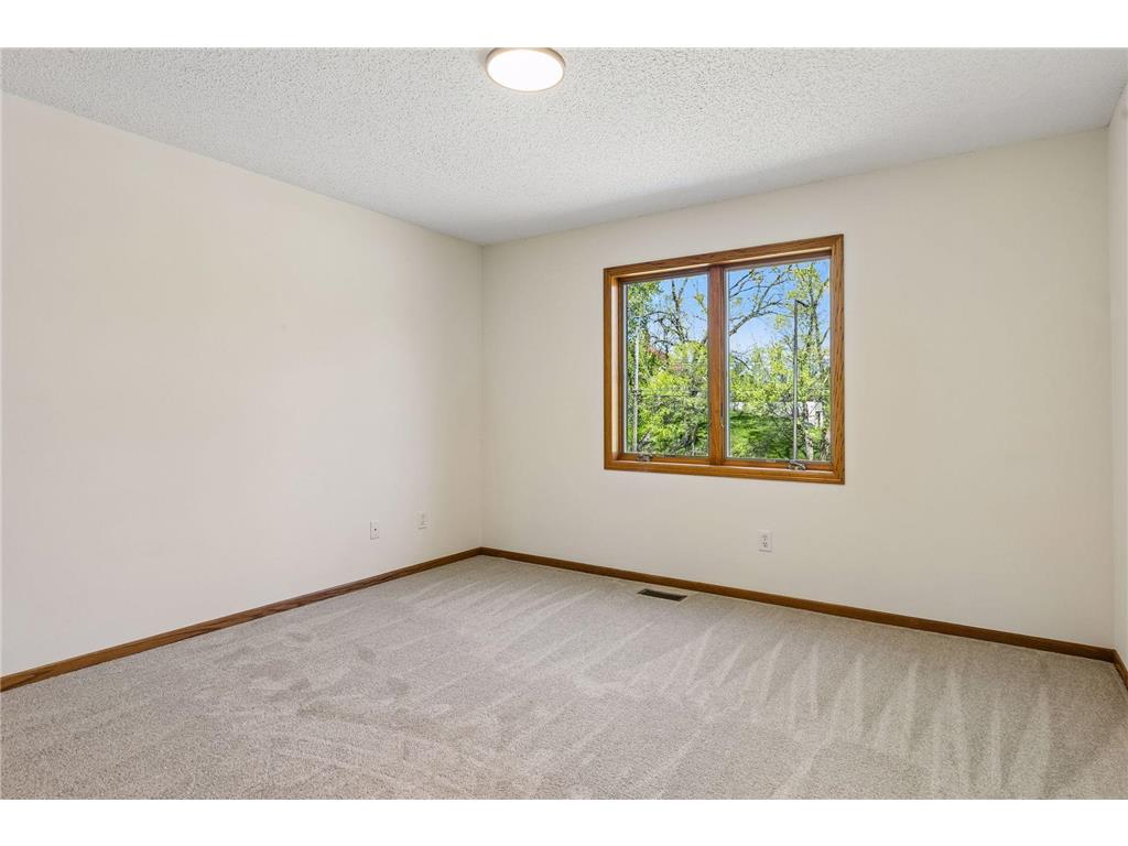 1610 Burns Avenue Saint Paul MN 55106 7066888 image16