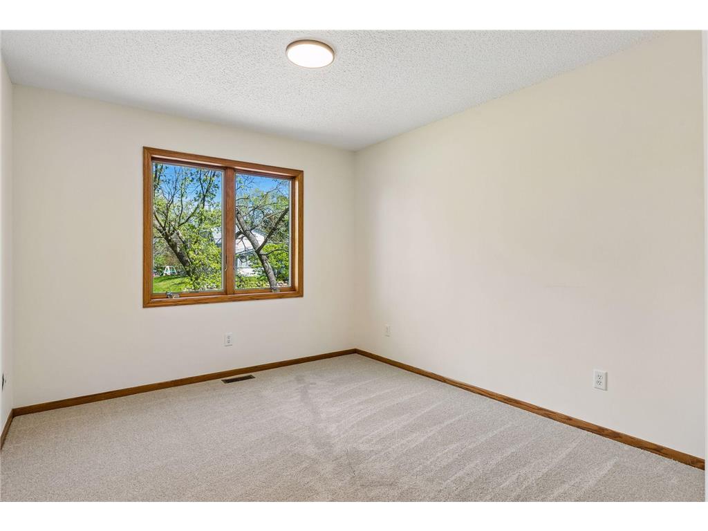 1610 Burns Avenue Saint Paul MN 55106 7066888 image19