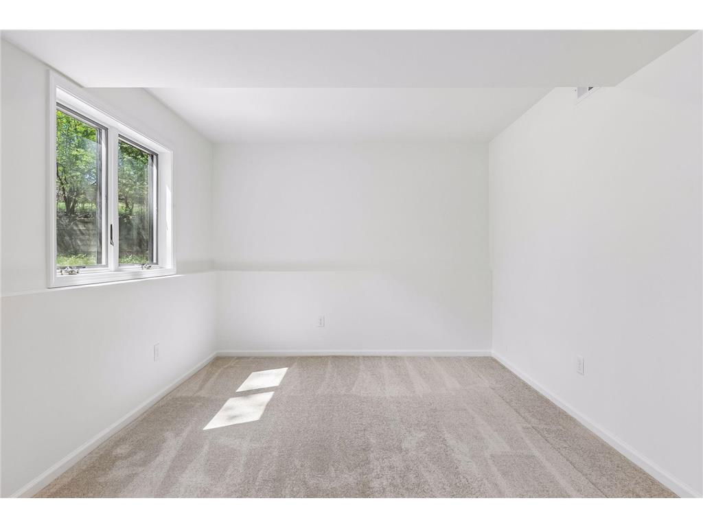1610 Burns Avenue Saint Paul MN 55106 7066888 image23