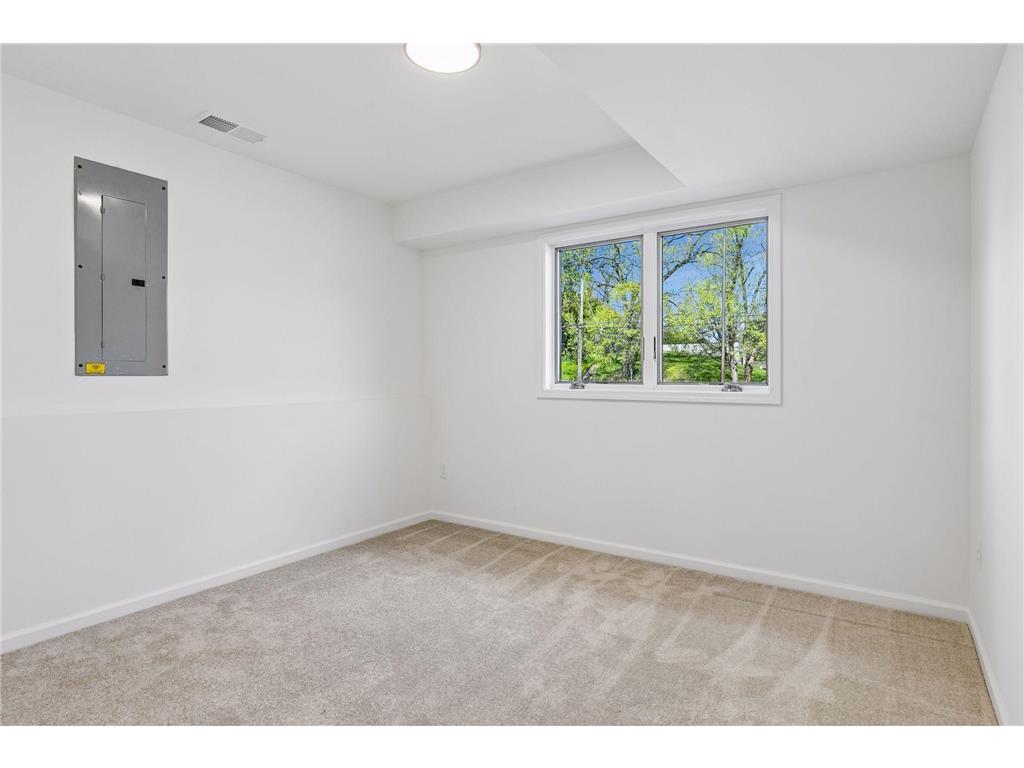 1610 Burns Avenue Saint Paul MN 55106 7066888 image27