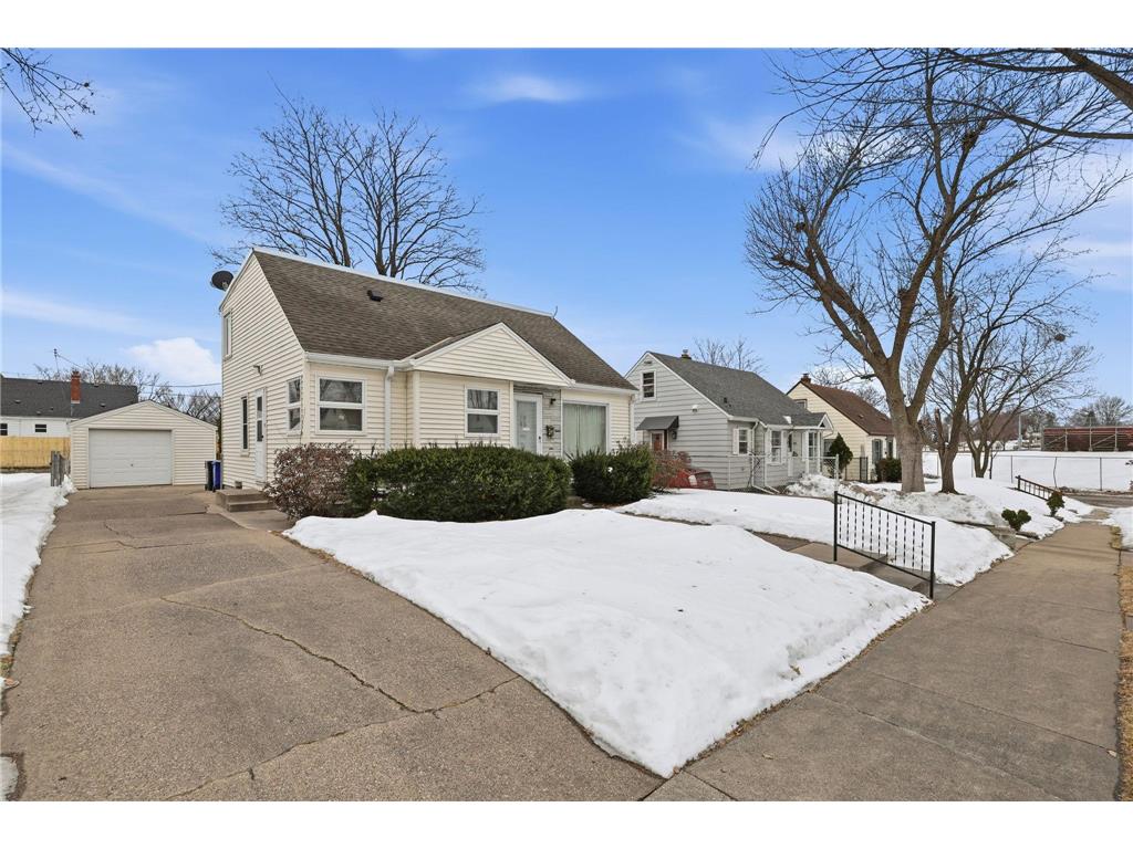 1610 Fremont Avenue Saint Paul MN 55106 7019831 image1