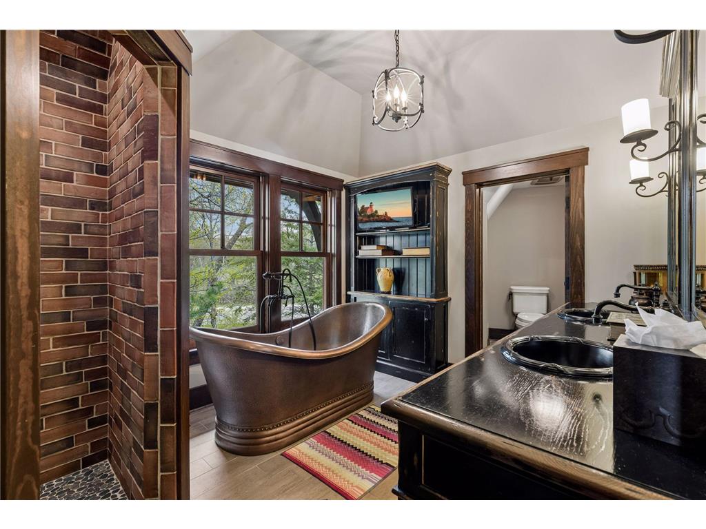 1610 Locust Hills Place Wayzata MN 55391 - Lake Minnetonka 7071858 image54
