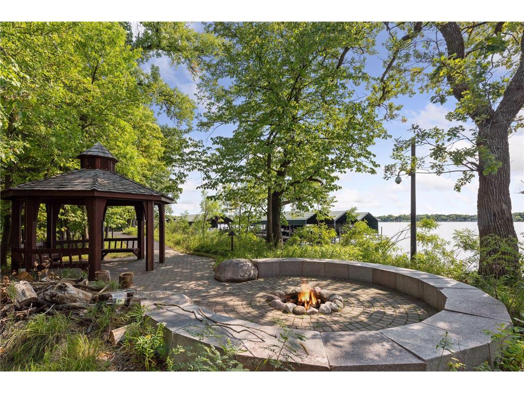 1610 Locust Hills Place Wayzata MN 55391 - Lake Minnetonka 7071858 image94