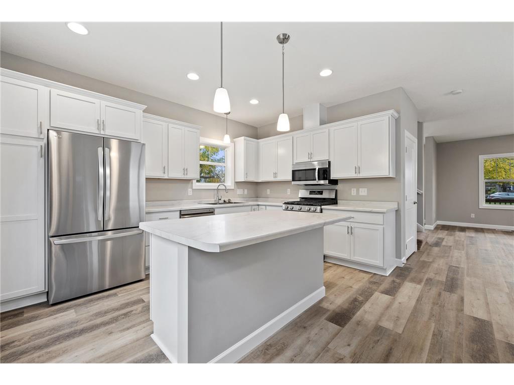 1610 Oak Park Avenue N Minneapolis MN 55411 6453811 image1