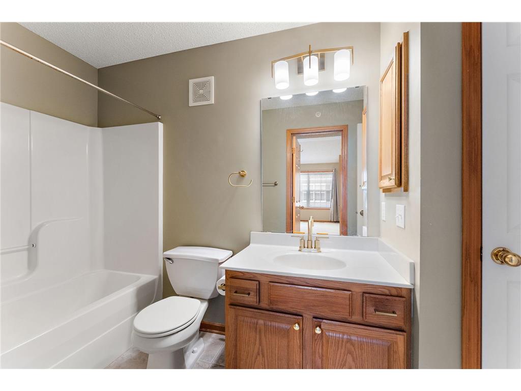 1610 Woodlynn Avenue #3 Maplewood MN 55109 7105805 image27