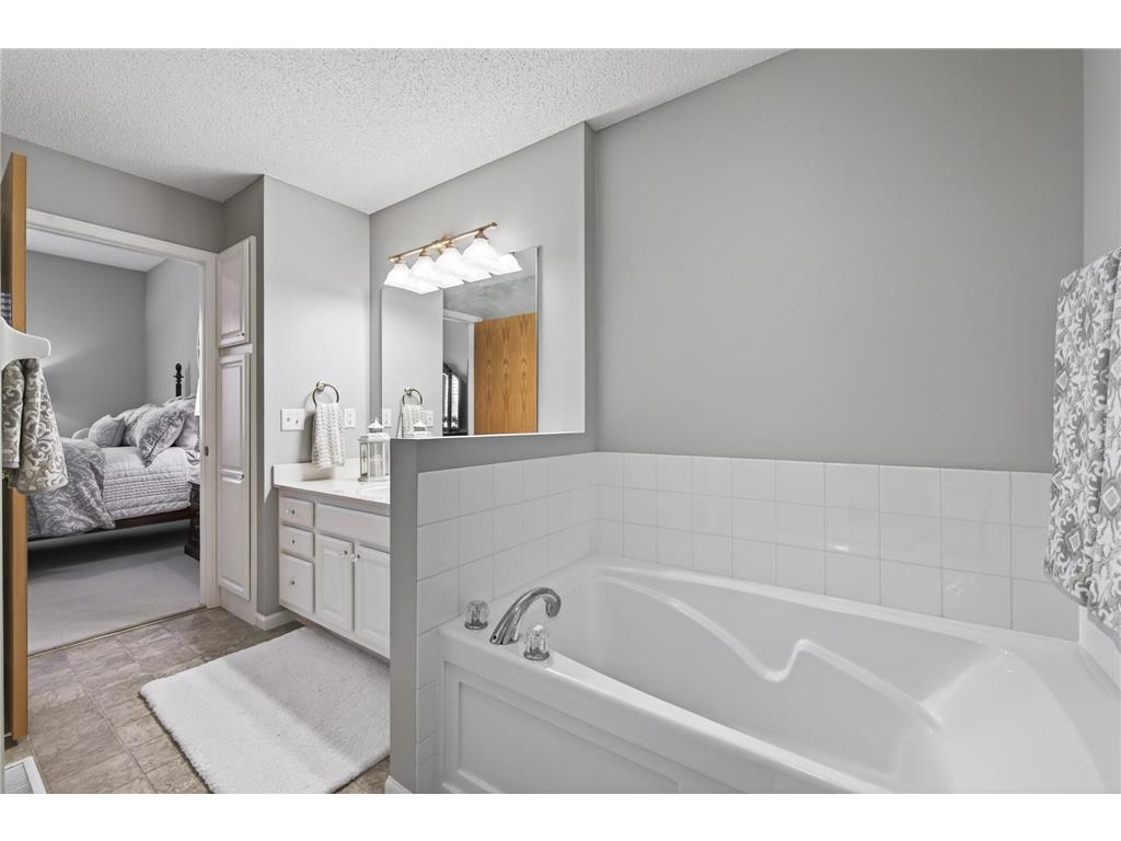 16103 70th Place N Maple Grove MN 55311 7033805 image16