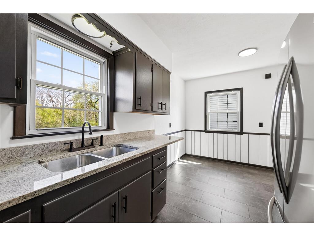 16107 7th Avenue NW Andover MN 55304 7067775 image3