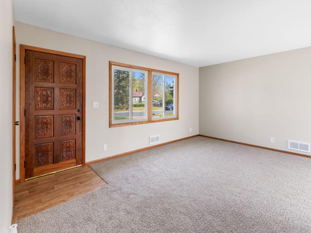 1611 E 87th Street Bloomington MN 55425 7069003 image8