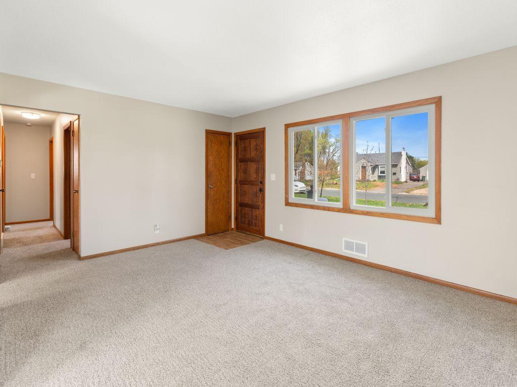 1611 E 87th Street Bloomington MN 55425 7069003 image9