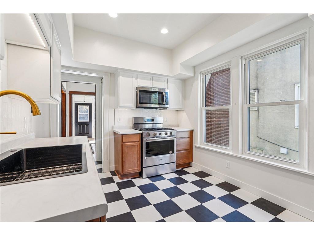 1611 Edmund Avenue Saint Paul MN 55104 7100962 image15