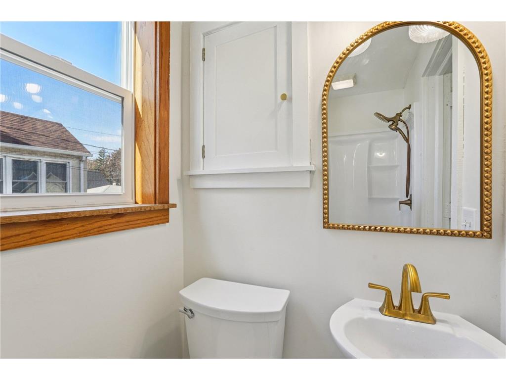 1611 Edmund Avenue Saint Paul MN 55104 7100962 image22